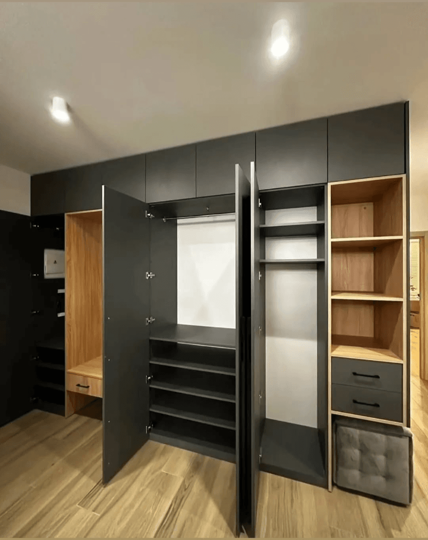 Spacious Wardrobe Design