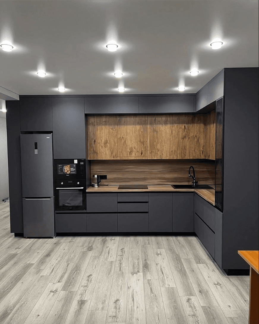 Sleek Kitchen Showcase